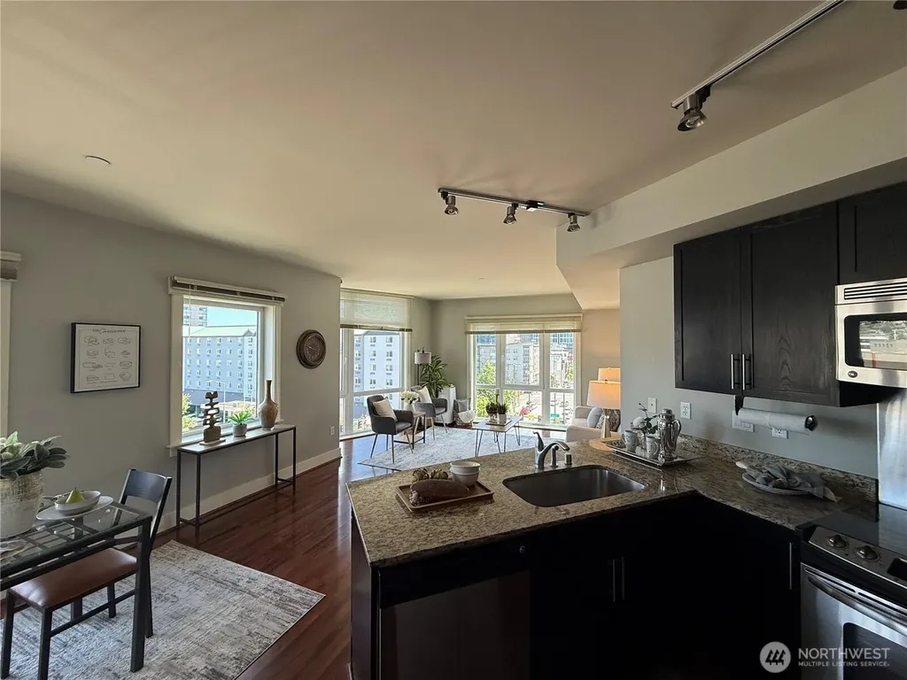 699 John Street Seattle WA 98109