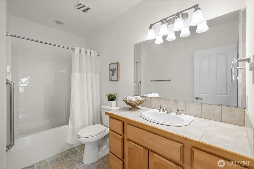 646 W Summer Breeze Lane Sequim WA 98382