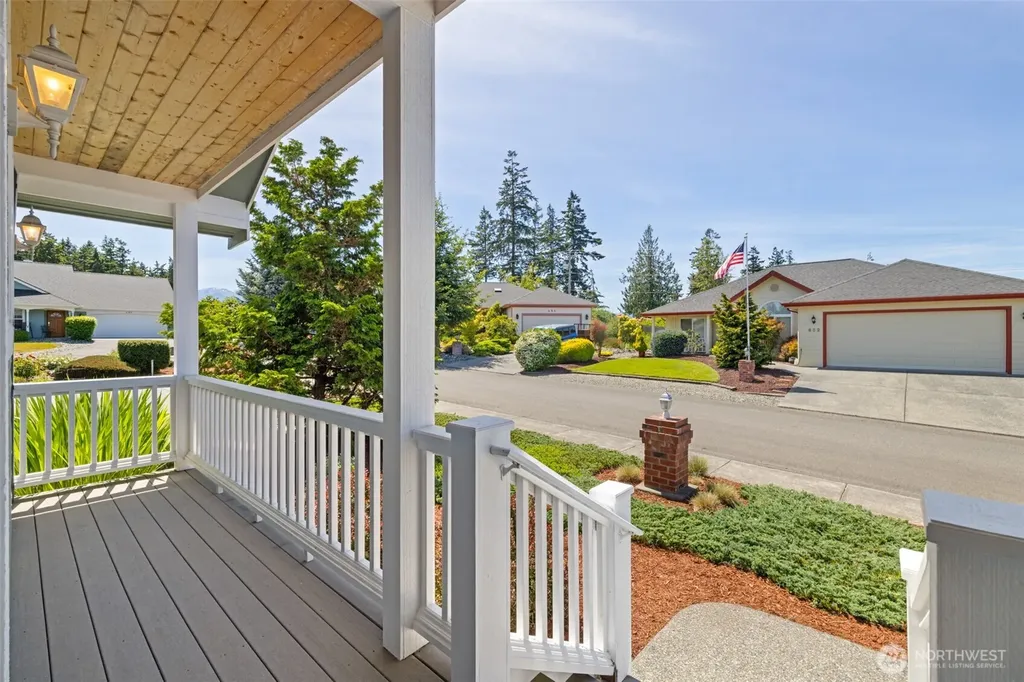 646 W Summer Breeze Lane Sequim WA 98382