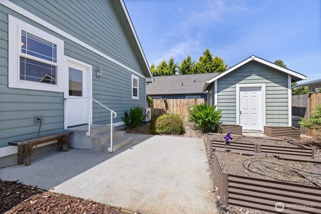 646 W Summer Breeze Lane Sequim WA 98382
