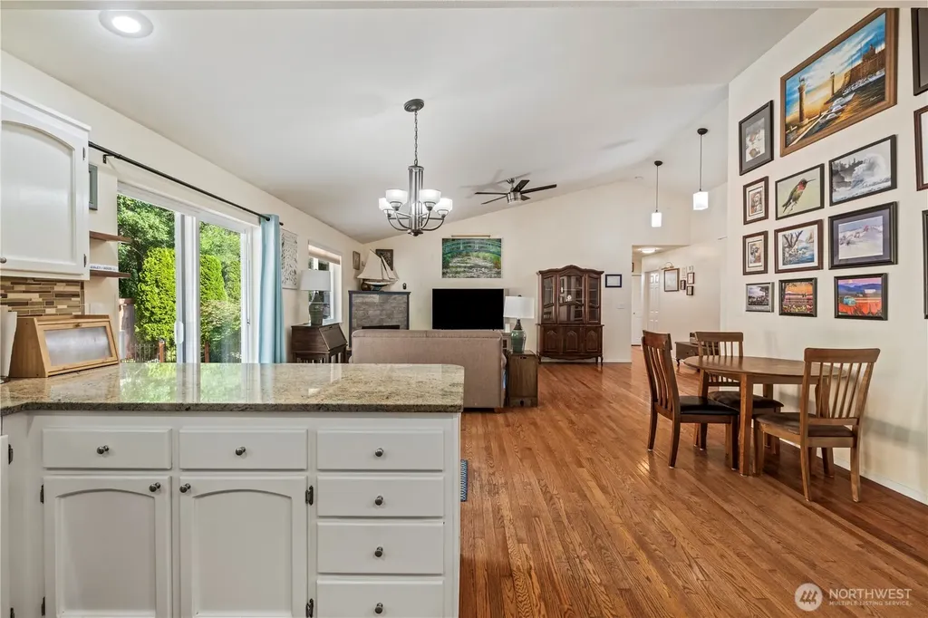 2005 SW Rosario Place Oak Harbor WA 98277