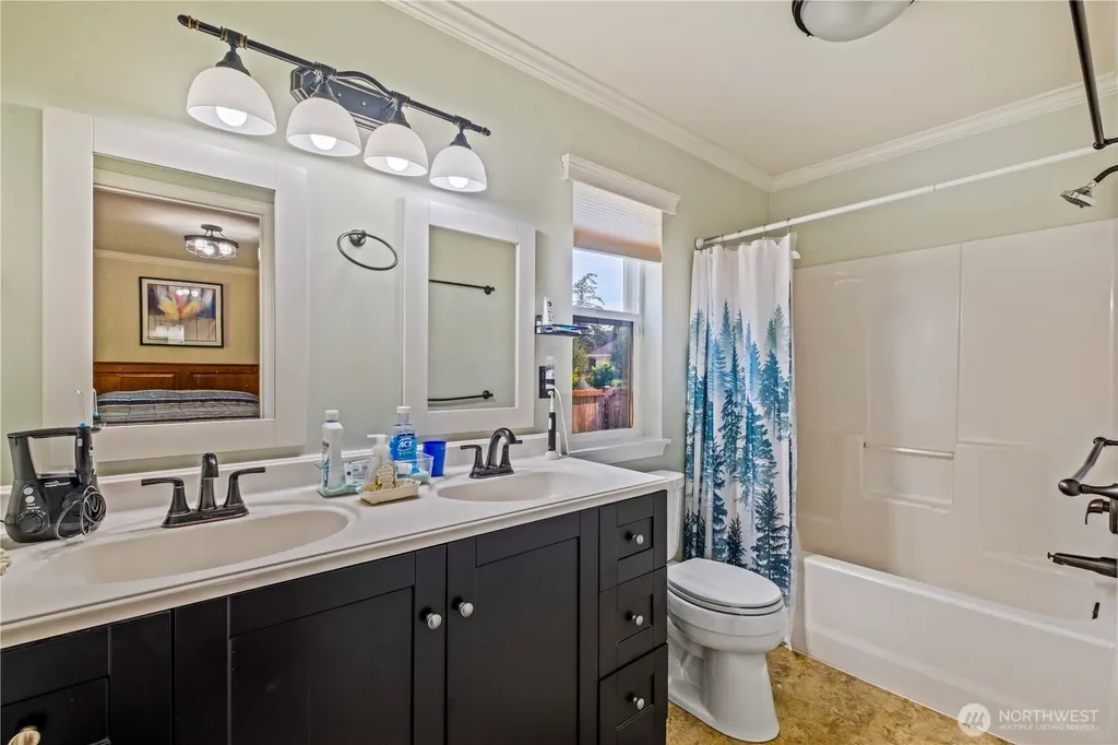2005 SW Rosario Place Oak Harbor WA 98277