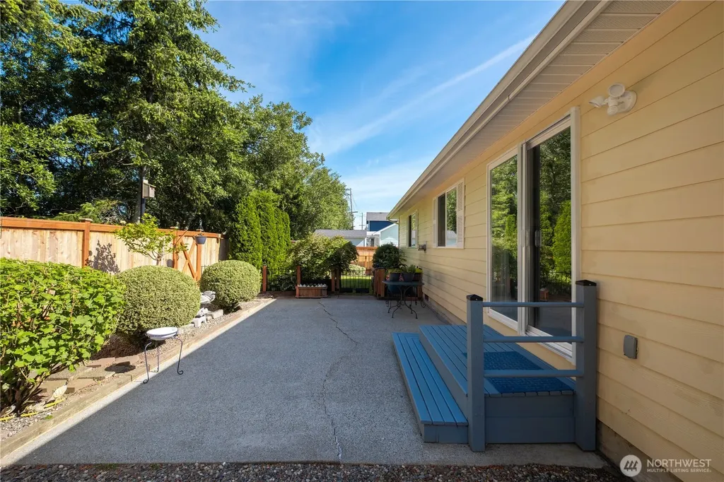 2005 SW Rosario Place Oak Harbor WA 98277