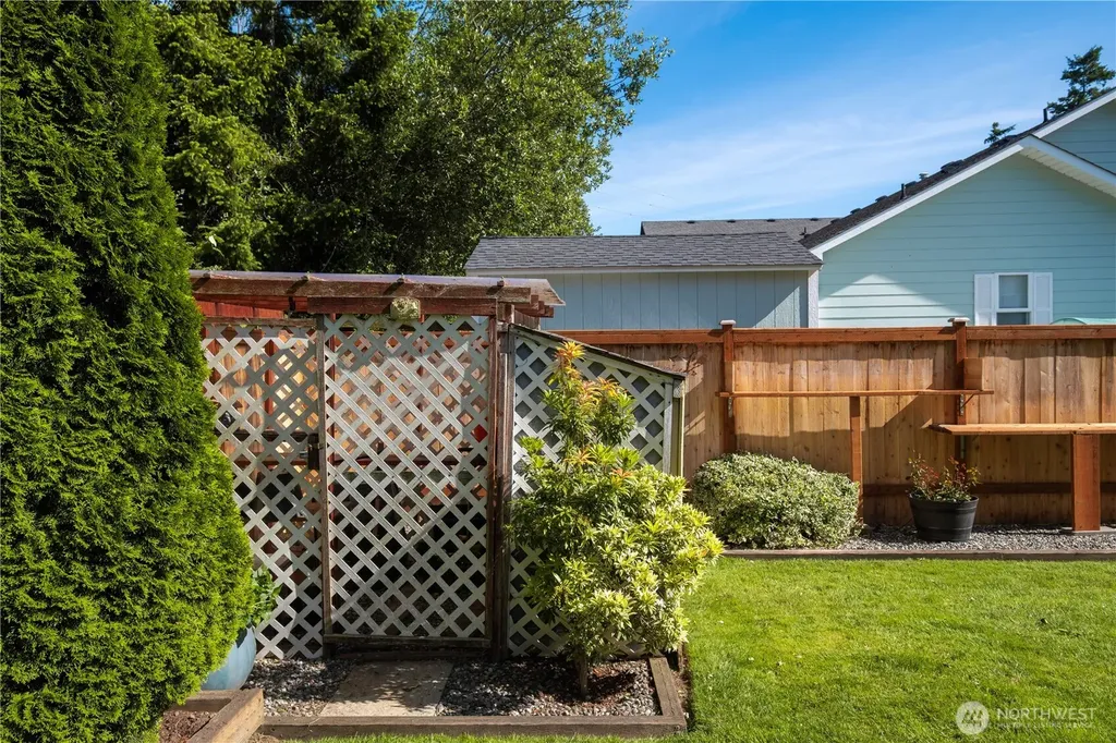 2005 SW Rosario Place Oak Harbor WA 98277