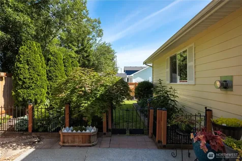 2005 SW Rosario Place Oak Harbor WA 98277