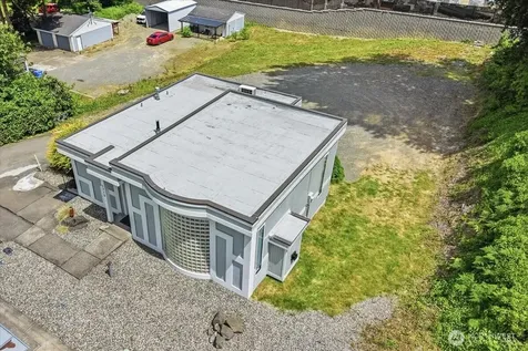 1715 Meridian Avenue E Edgewood WA 98371