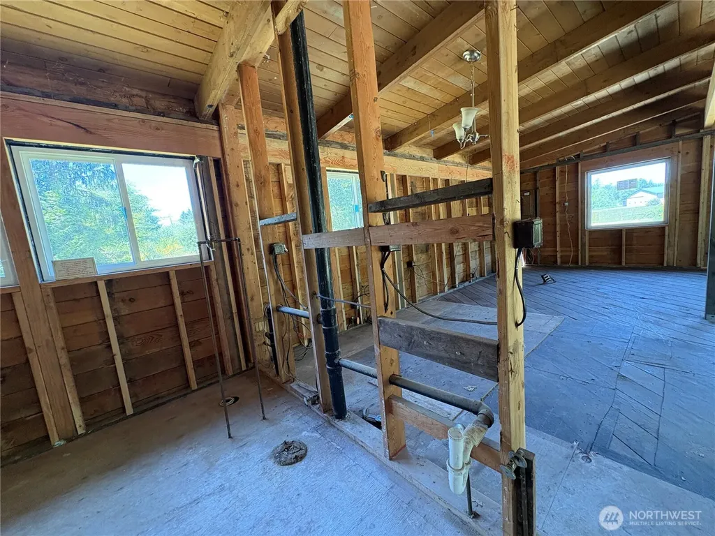 125 Damon Road Hoquiam WA 98550