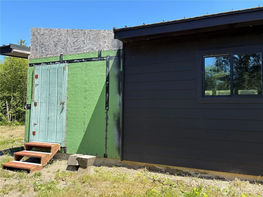 125 Damon Road Hoquiam WA 98550