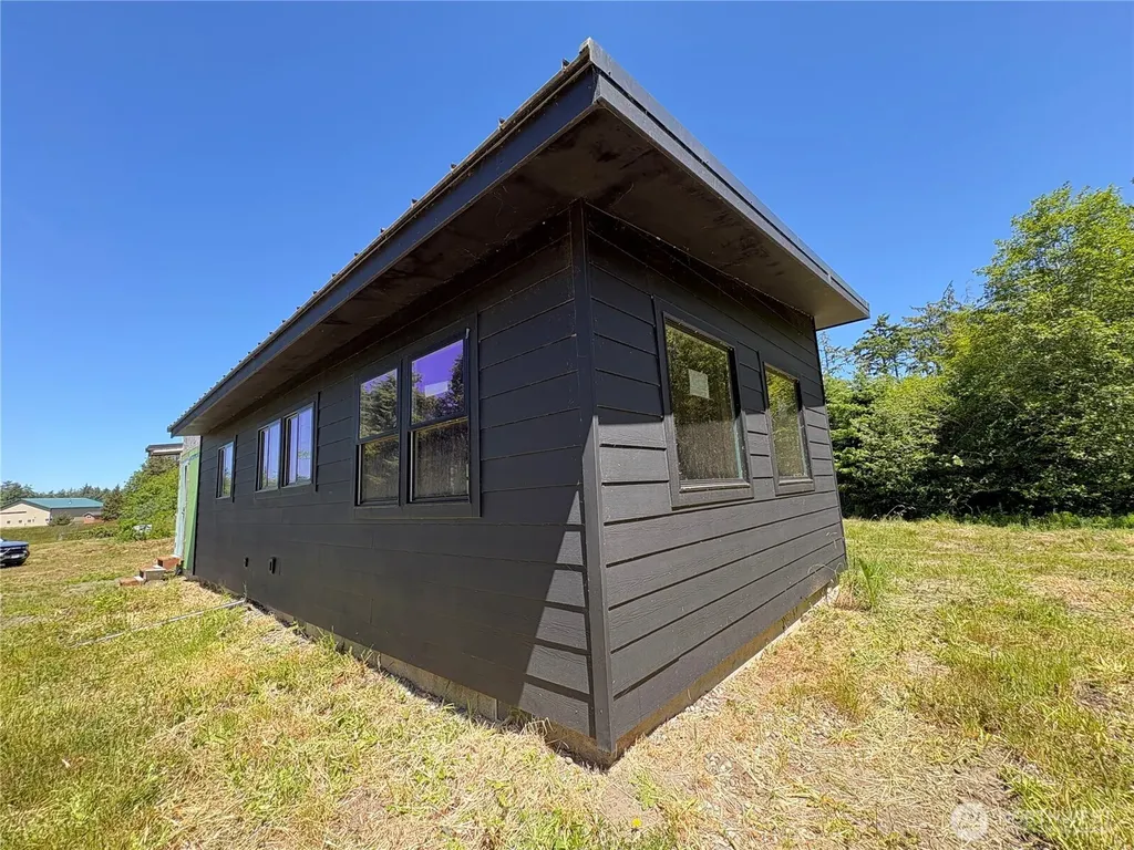 125 Damon Road Hoquiam WA 98550
