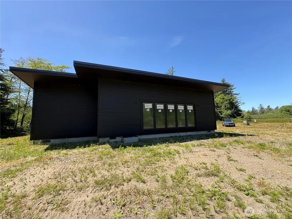 125 Damon Road Hoquiam WA 98550