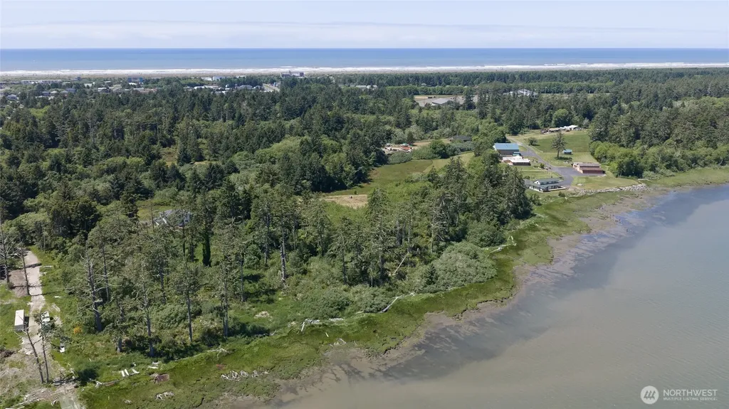 125 Damon Road Hoquiam WA 98550