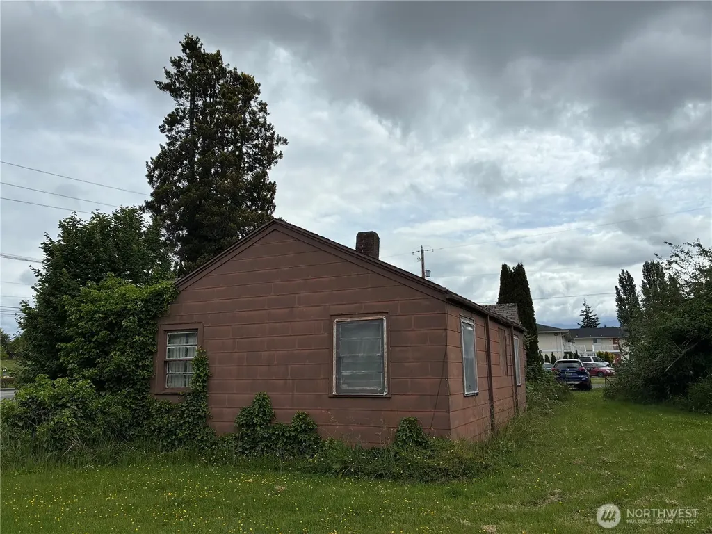 1820 E College Way Mount Vernon WA 98273