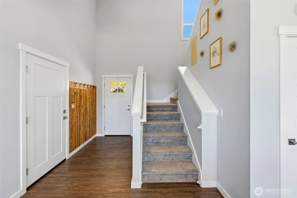 5584 Madrona Avenue NE Bremerton WA 98311