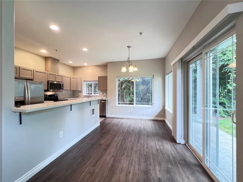 10025 9th Avenue W Everett WA 98204