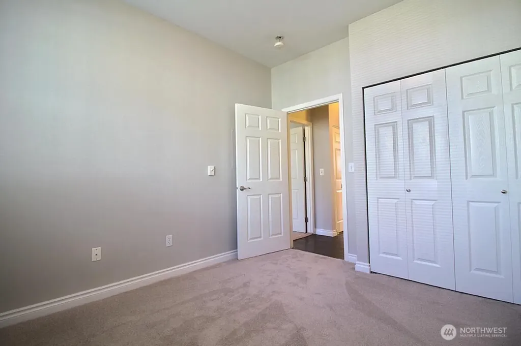10025 9th Avenue W Everett WA 98204