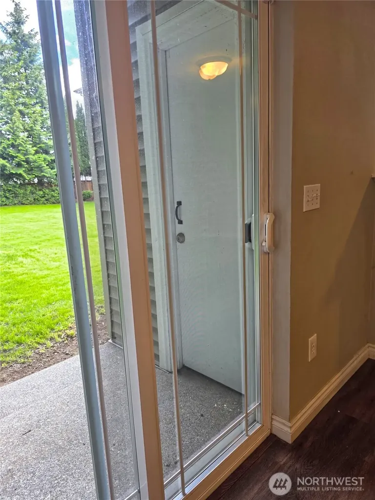 10025 9th Avenue W Everett WA 98204
