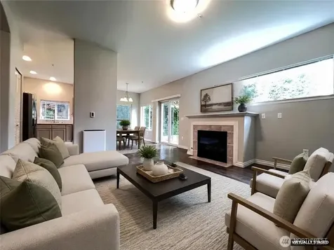 10025 9th Avenue W Everett WA 98204