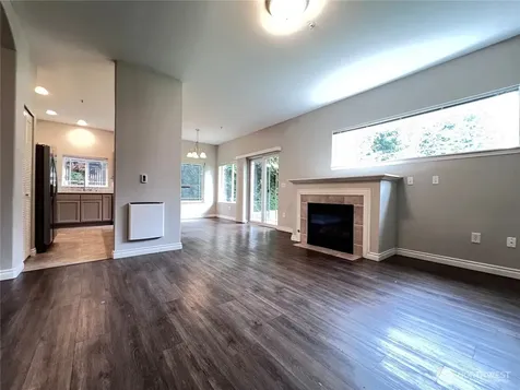 10025 9th Avenue W Everett WA 98204