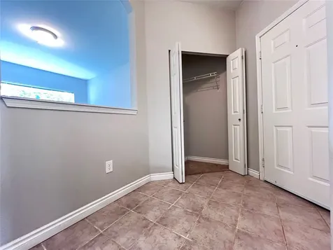 10025 9th Avenue W Everett WA 98204