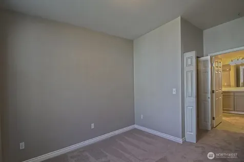 10025 9th Avenue W Everett WA 98204