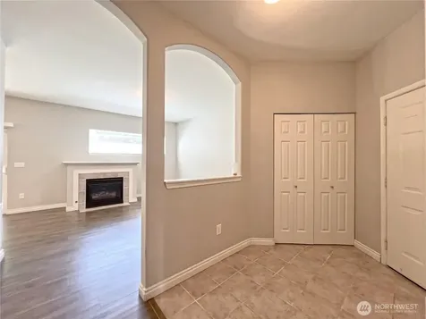 10025 9th Avenue W Everett WA 98204