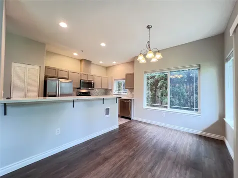 10025 9th Avenue W Everett WA 98204