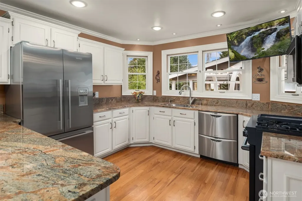 17409 113th Avenue NE Bothell WA 98011