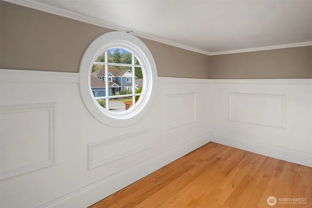 17409 113th Avenue NE Bothell WA 98011