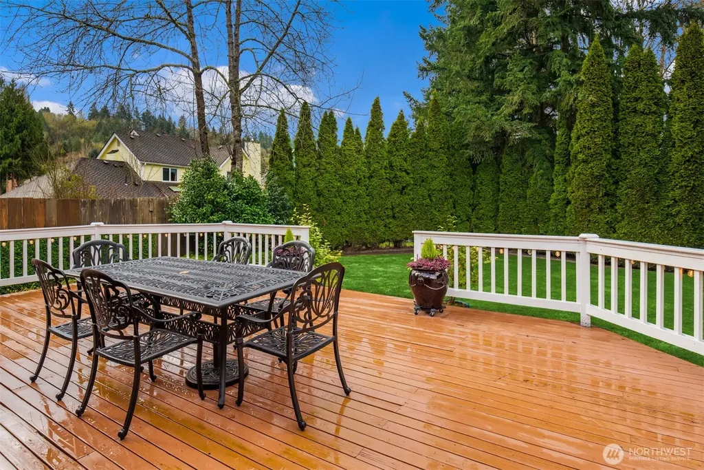 17409 113th Avenue NE Bothell WA 98011