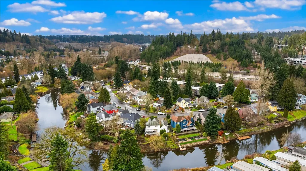 17409 113th Avenue NE Bothell WA 98011