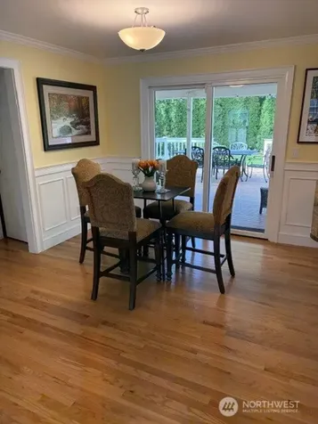 17409 113th Avenue NE Bothell WA 98011