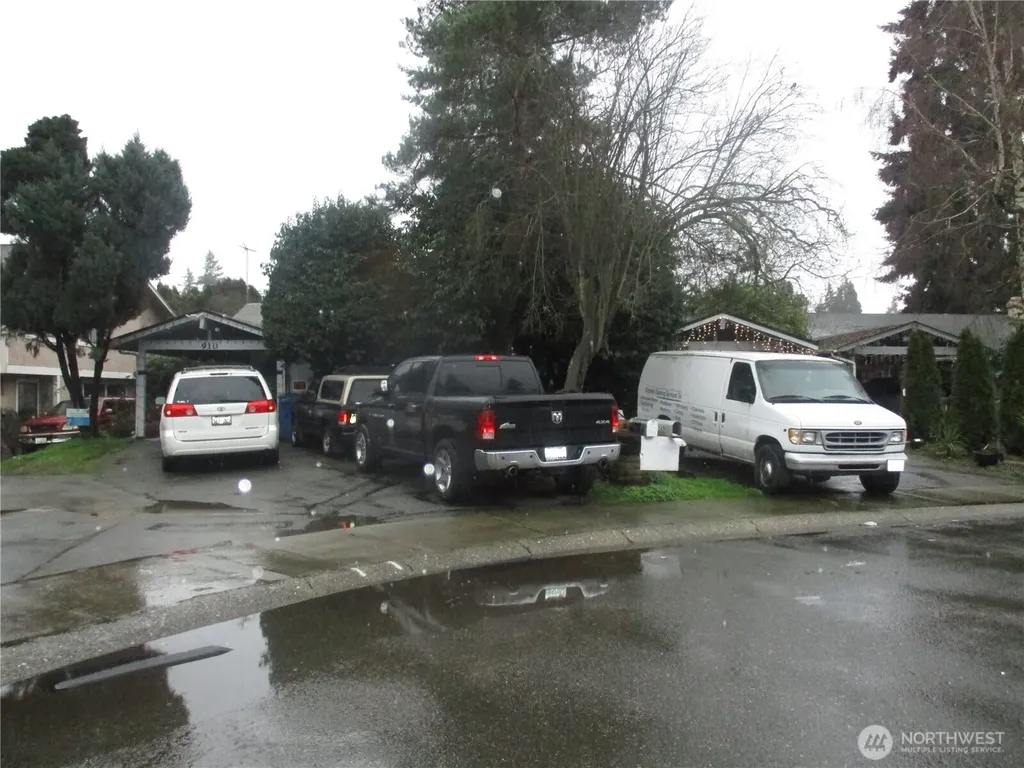 910 142nd Avenue SE Bellevue WA 98007