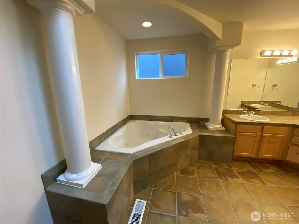 3224 135th Place SE Mill Creek WA 98208