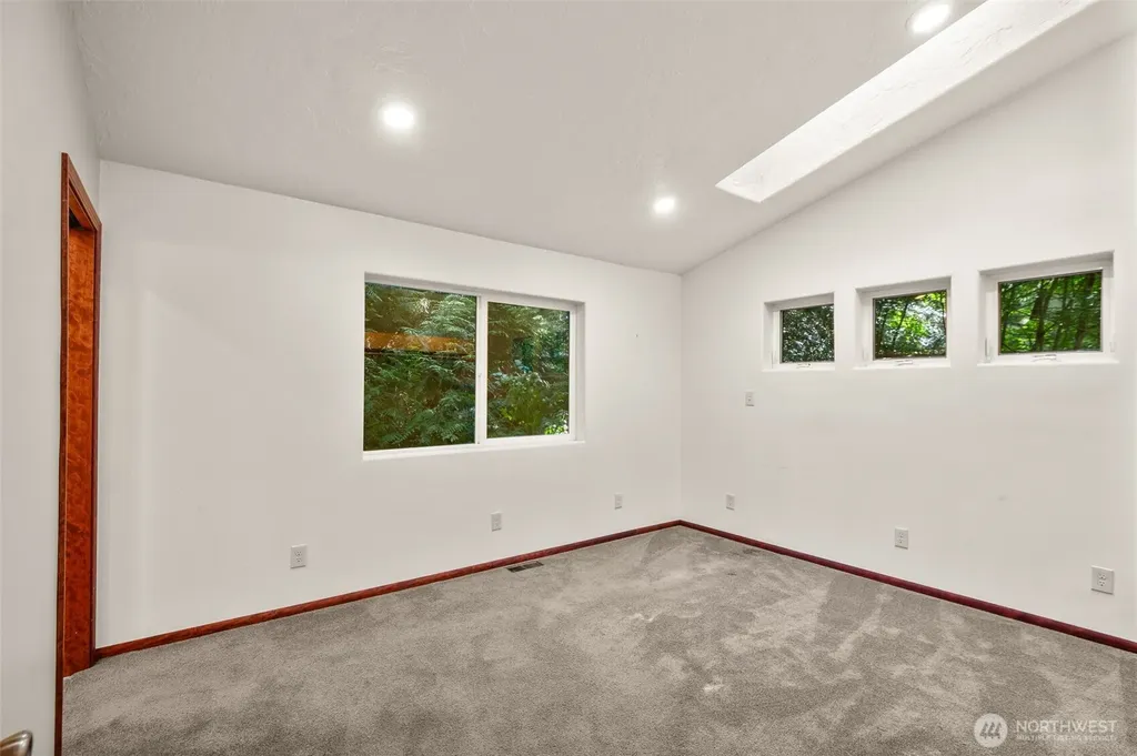 521 N Fairway Drive W Hoodsport WA 98548