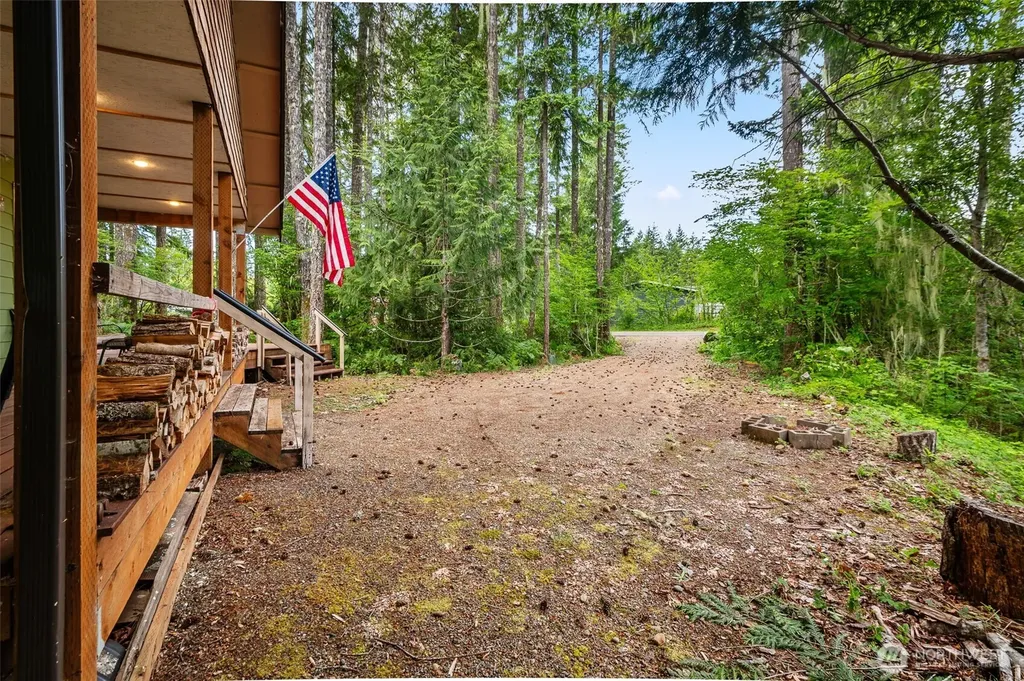 521 N Fairway Drive W Hoodsport WA 98548
