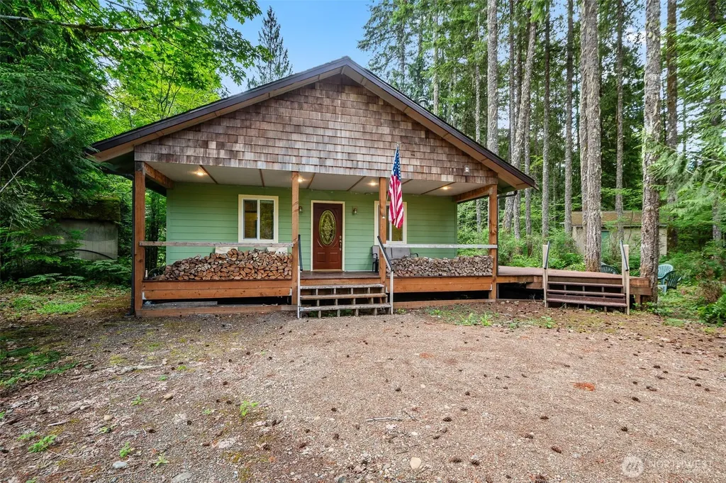 521 N Fairway Drive W Hoodsport WA 98548