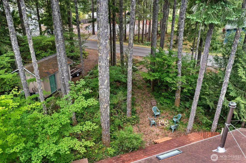 521 N Fairway Drive W Hoodsport WA 98548