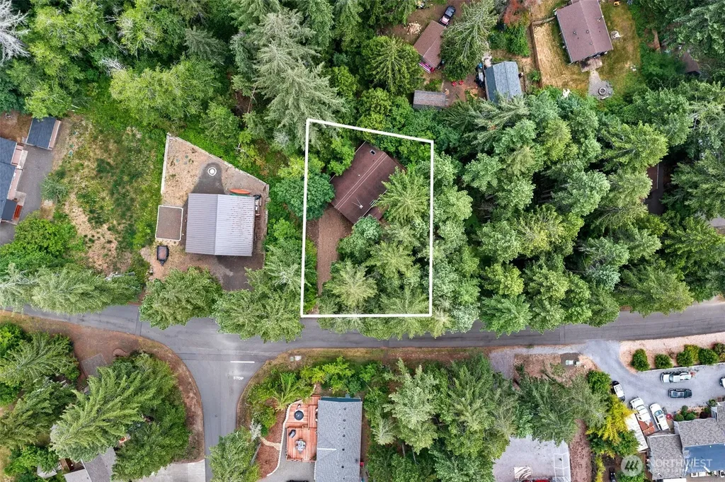 521 N Fairway Drive W Hoodsport WA 98548