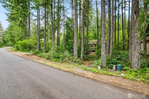 521 N Fairway Drive W Hoodsport WA 98548
