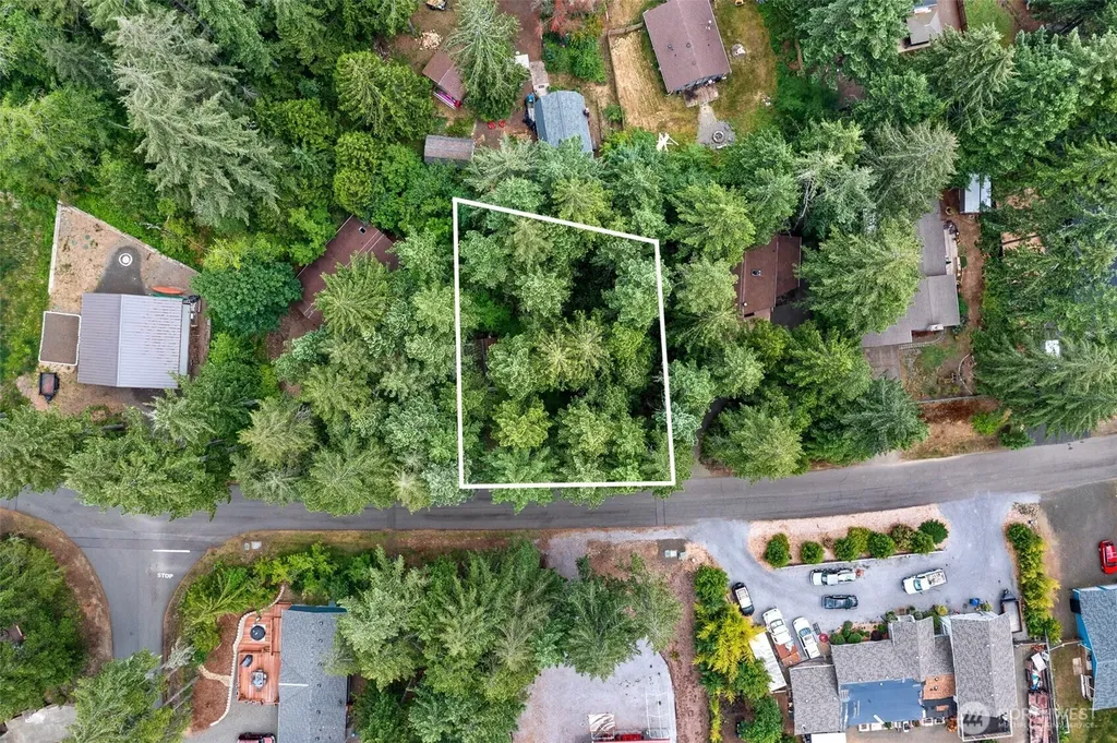 531 N Fairway Drive W Hoodsport WA 98548