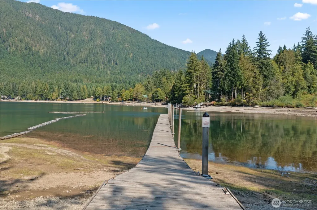 531 N Fairway Drive W Hoodsport WA 98548