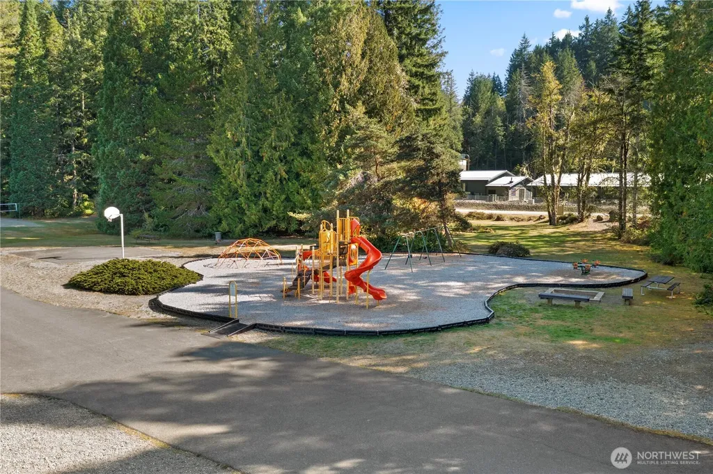531 N Fairway Drive W Hoodsport WA 98548