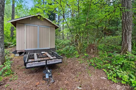 531 N Fairway Drive W Hoodsport WA 98548