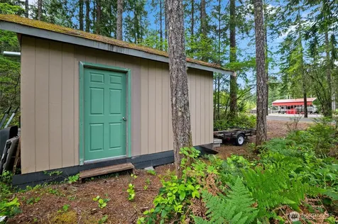 531 N Fairway Drive W Hoodsport WA 98548