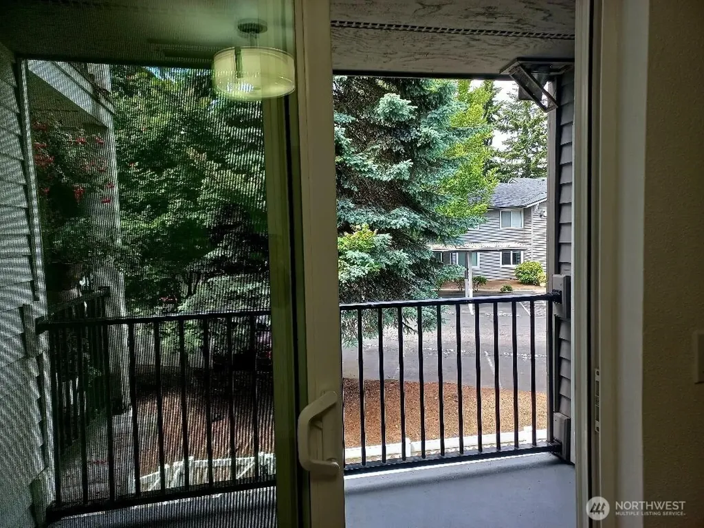 15415 35th Avenue W Lynnwood WA 98087
