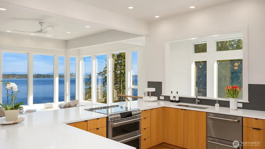 12168 Sunrise Drive NE Bainbridge Island WA 98110