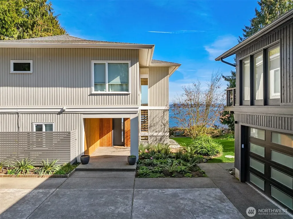12168 Sunrise Drive NE Bainbridge Island WA 98110