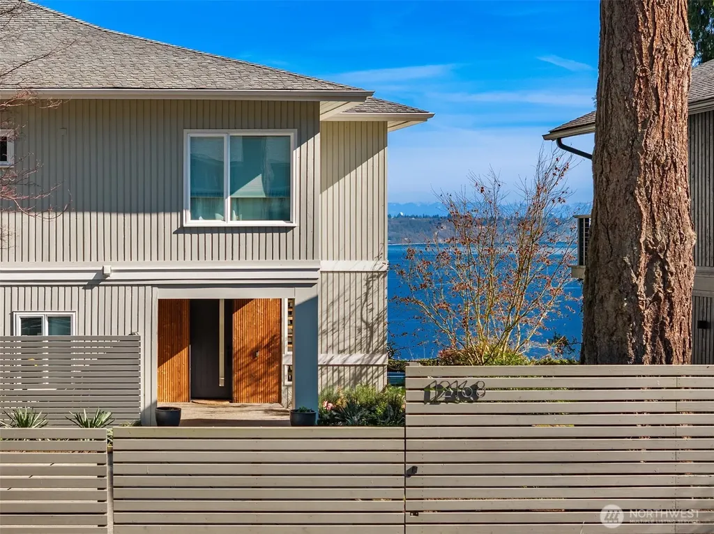 12168 Sunrise Drive NE Bainbridge Island WA 98110