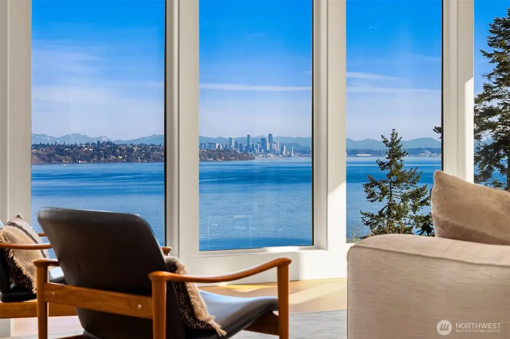 12168 Sunrise Drive NE Bainbridge Island WA 98110