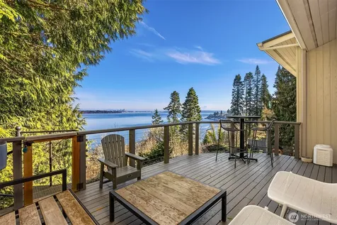 12168 Sunrise Drive NE Bainbridge Island WA 98110